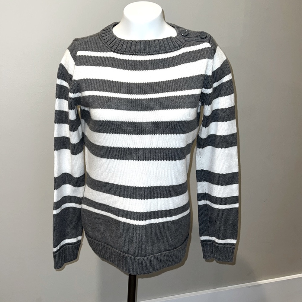 Liz Claiborne knitted sweater.